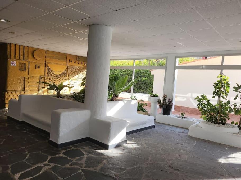 Superbe Apartement En Residence Avec Piscine Roses Eksteriør billede